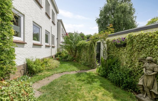 Julianalaan 12, Veendam