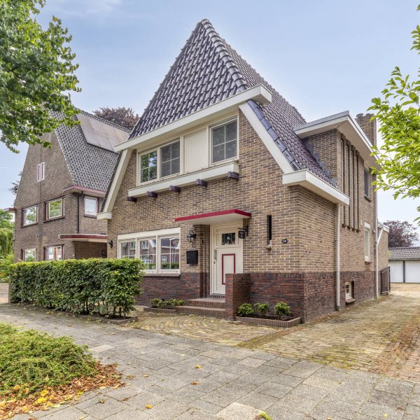 C.W. Lubbersstraat 24, Wildervank