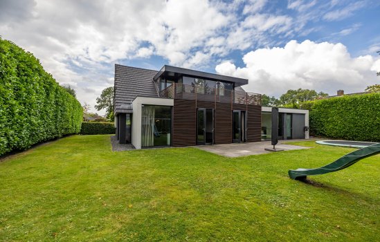 Briklaan 4, LEEK