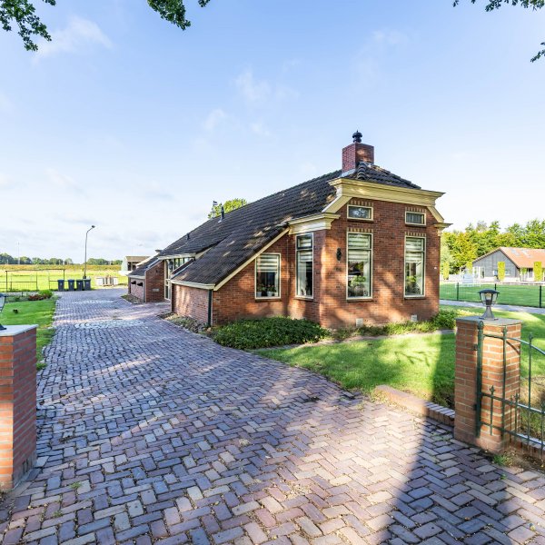 Hoofdweg 24, Scharmer