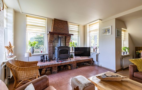 Hoofdweg 24, Scharmer