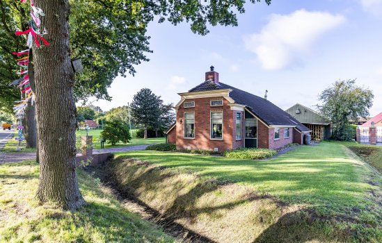 Hoofdweg 24, Scharmer