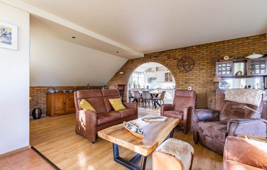 Hoofdweg 24, Scharmer