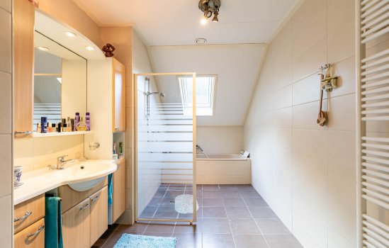 Hoofdweg 24, Scharmer