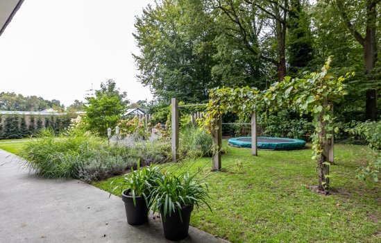 Julianalaan 100, ZUIDLAREN