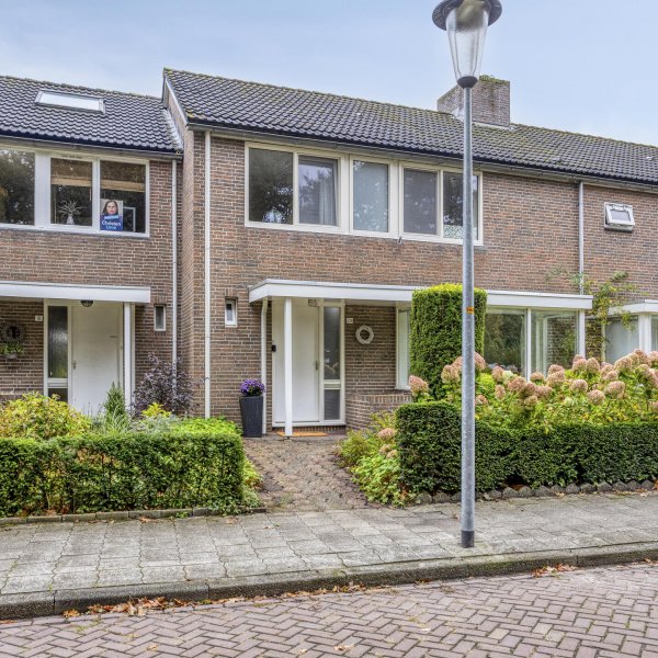 Brink 20, Veendam