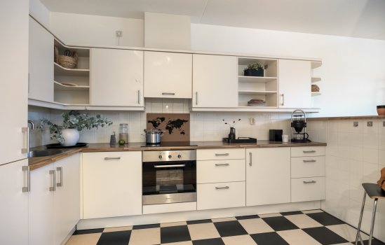 Rijksstraatweg 197-a, HAREN GN