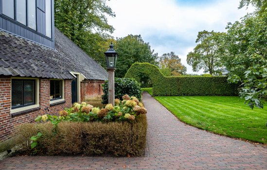 Brinkstraat 1, VRIES