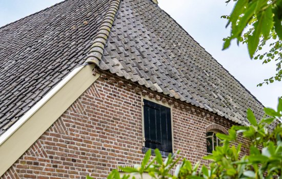 Brinkstraat 1, VRIES