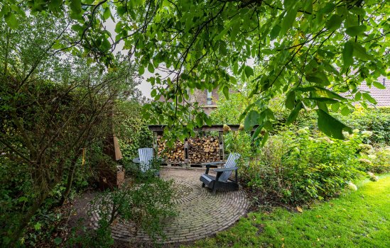 Brinkstraat 1, VRIES