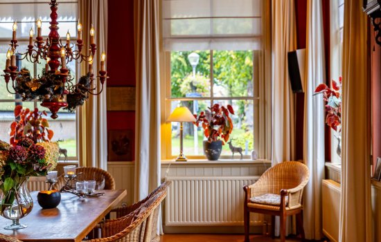 Brinkstraat 1, VRIES