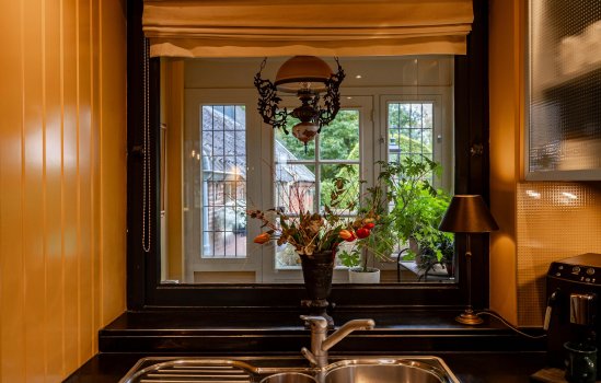 Brinkstraat 1, VRIES