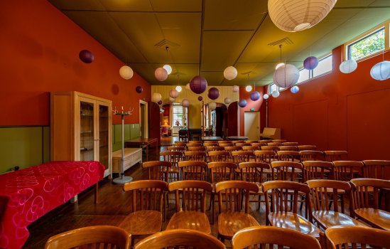 Brinkstraat 1, VRIES