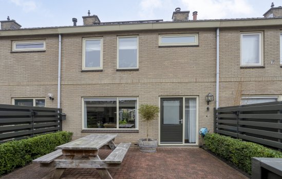 Elshof 42, Veendam