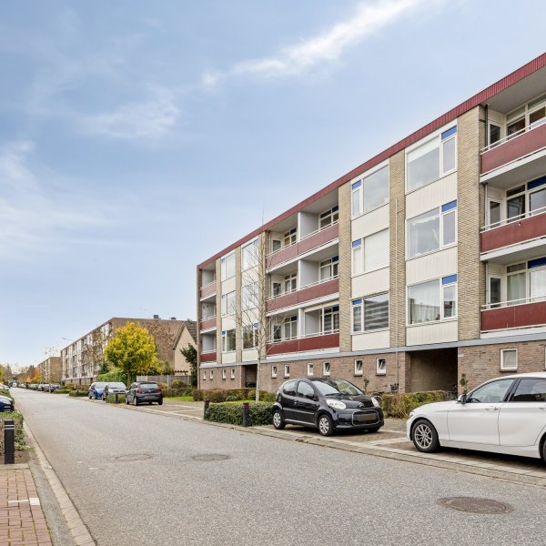 Plutolaan 148, Groningen