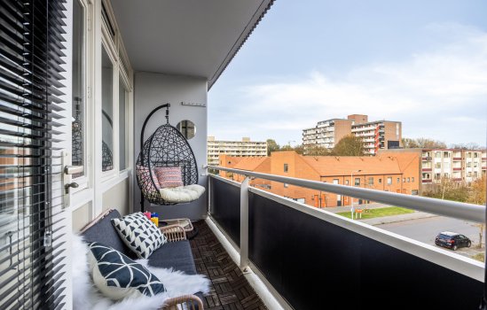 Plutolaan 148, Groningen