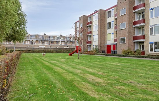 Plutolaan 148, Groningen