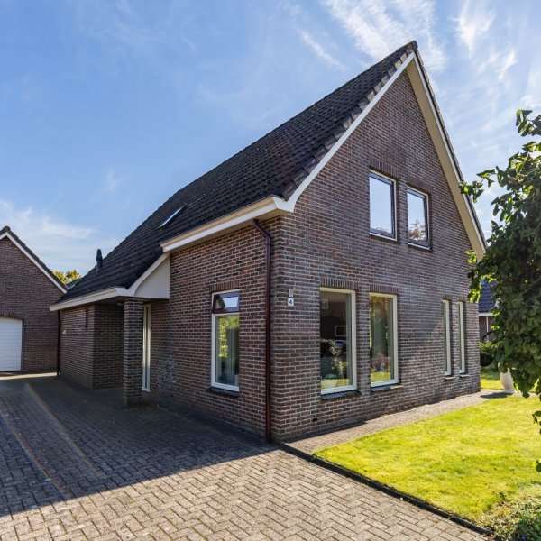 Pastorietuin 4, Harkstede