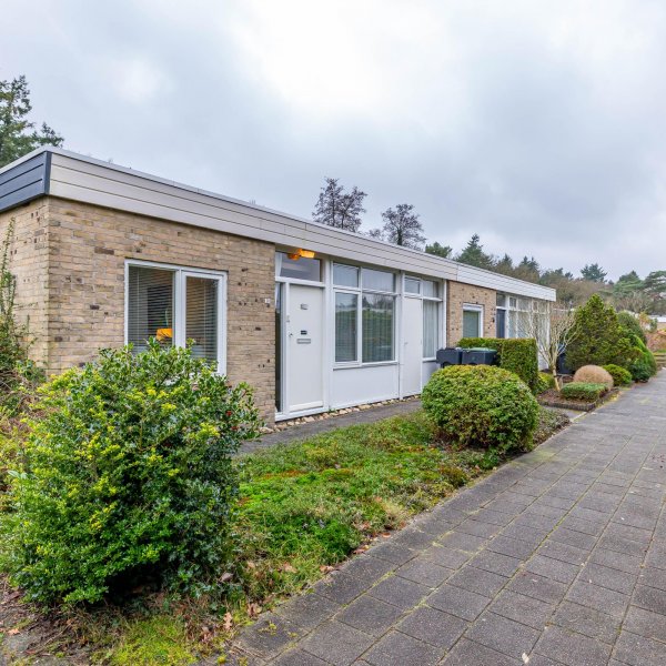 Albert Schweitzerplantsoen 38, RODEN