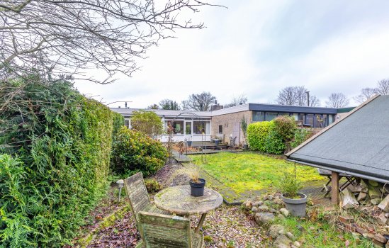 Albert Schweitzerplantsoen 38, RODEN