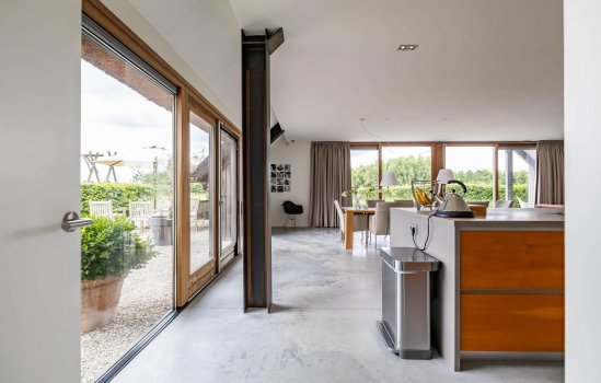 Minister Cremerstraat 10, ZEIJEN