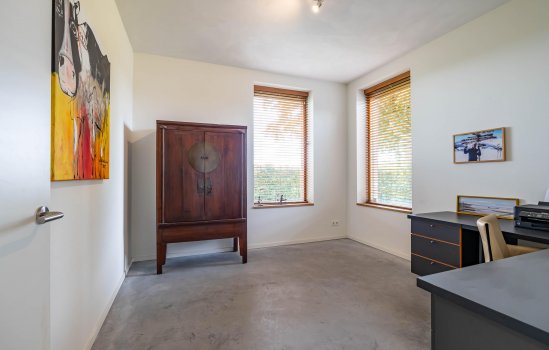 Minister Cremerstraat 10, ZEIJEN