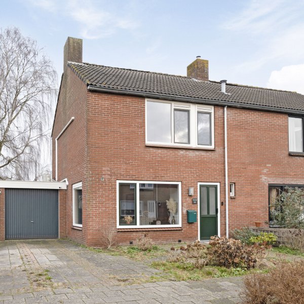 Driemolenslaan 19, Muntendam