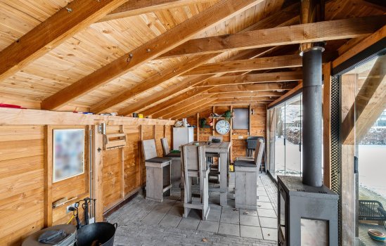 Dorpsweg 12, DONDEREN