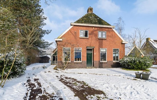 Dorpsweg 12, DONDEREN