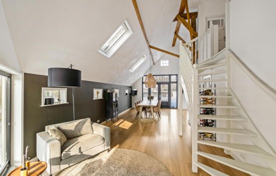 Dorpsweg 12, DONDEREN