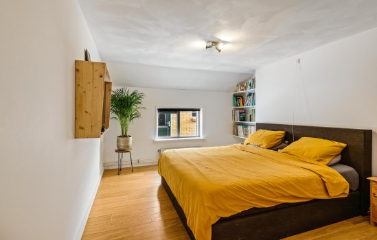 Dorpsweg 12, DONDEREN