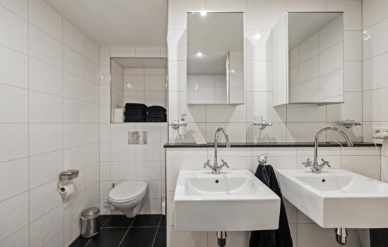 Dorpsweg 12, DONDEREN