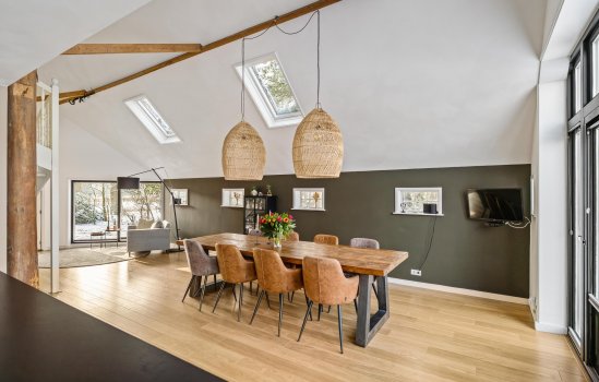 Dorpsweg 12, DONDEREN