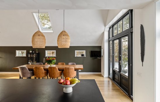 Dorpsweg 12, DONDEREN