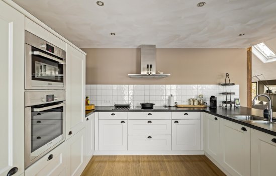 Dorpsweg 12, DONDEREN