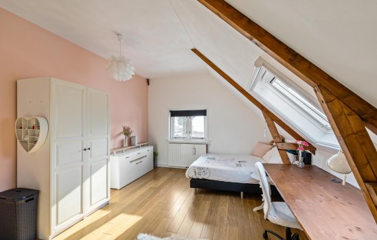 Dorpsweg 12, DONDEREN