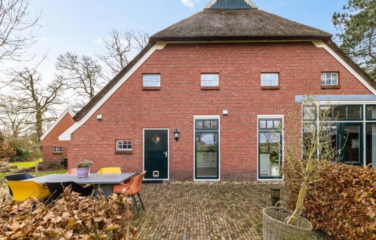 Dorpsweg 12, DONDEREN