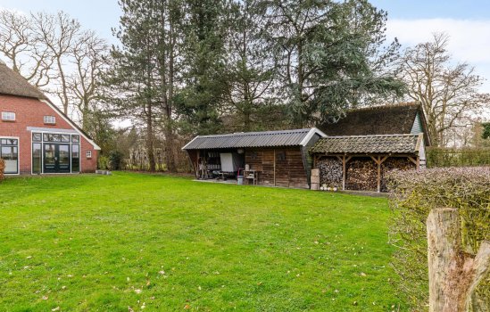 Dorpsweg 12, DONDEREN