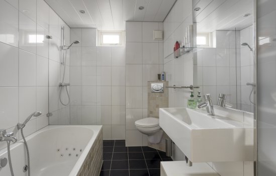 Kaap Hoorn 1, Veendam