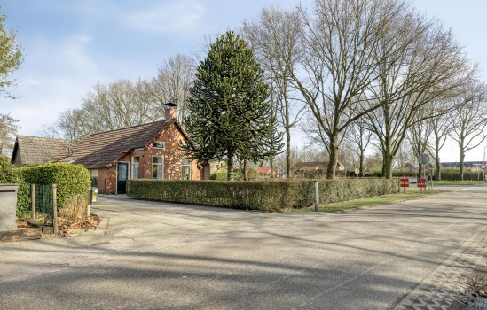 Beneden Veensloot 19, Meeden