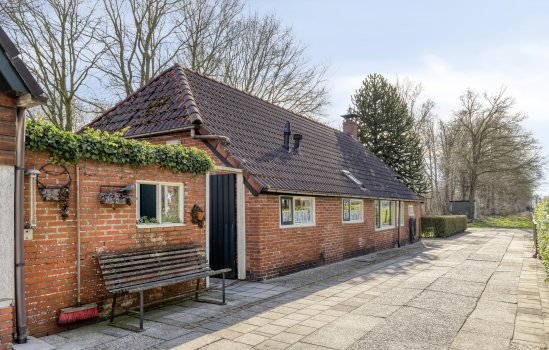 Beneden Veensloot 19, Meeden