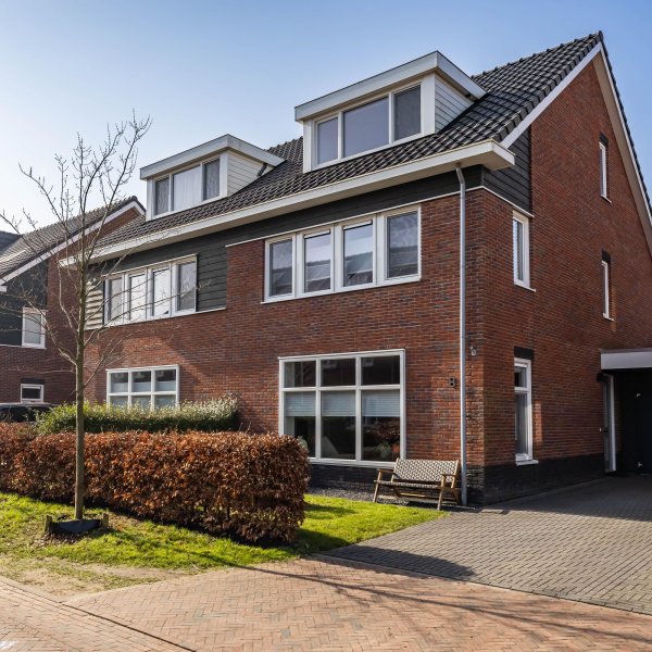 IJzerhof 8, HAREN GN