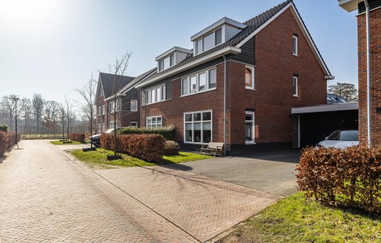 IJzerhof 8, HAREN GN