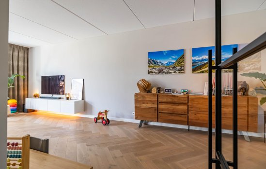 IJzerhof 8, HAREN GN