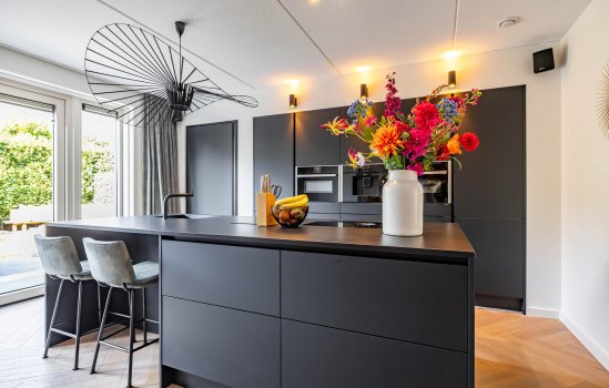 IJzerhof 8, HAREN GN