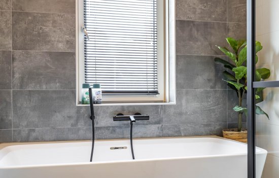 IJzerhof 8, HAREN GN