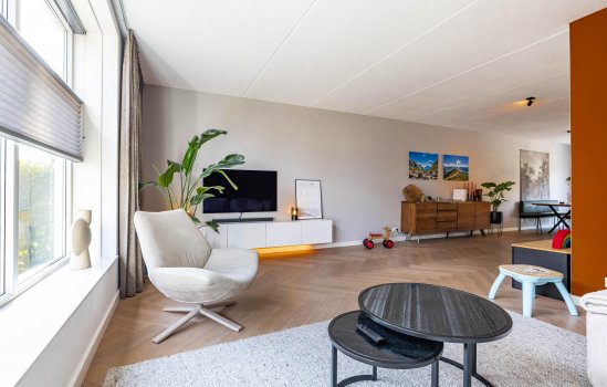 IJzerhof 8, HAREN GN