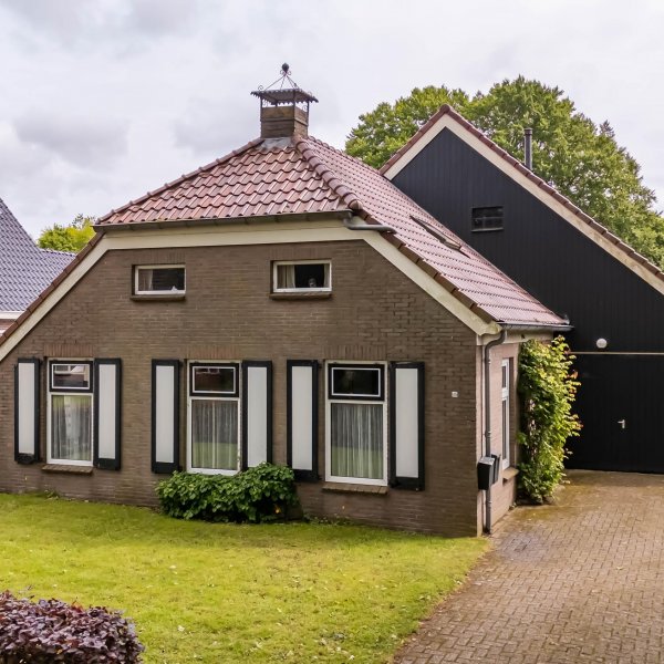 Hoofdstraat 35, EEXT