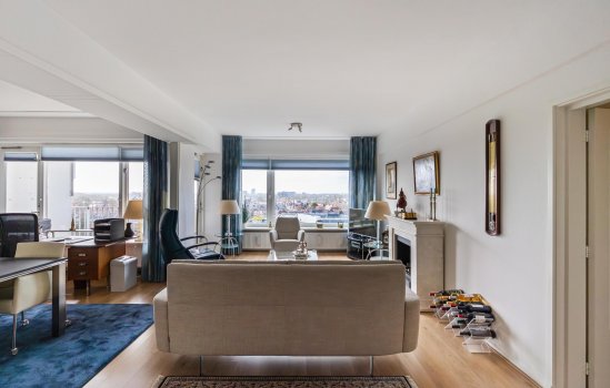 Helper Brink 61-184, GRONINGEN