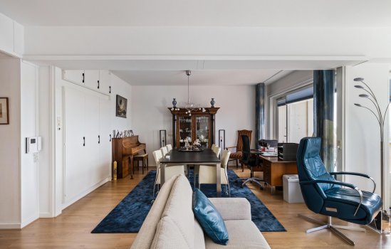 Helper Brink 61-184, GRONINGEN